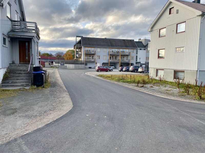 Asfaltert innkjøring i høst Asfaltert innkjøring i høst